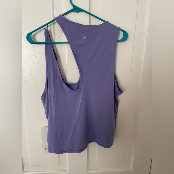 LULULEMON shoulder cut-out tank in dark lavender Sz 12 - Picture 5 of 5